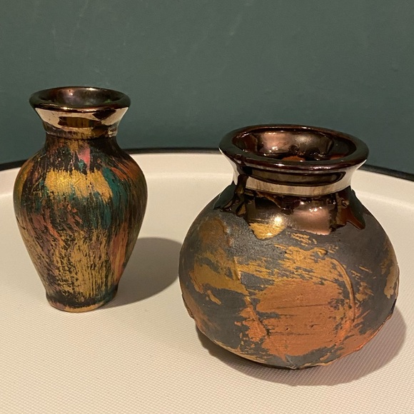 Pair of mini vases with gold iridescent finish - Picture 4 of 7